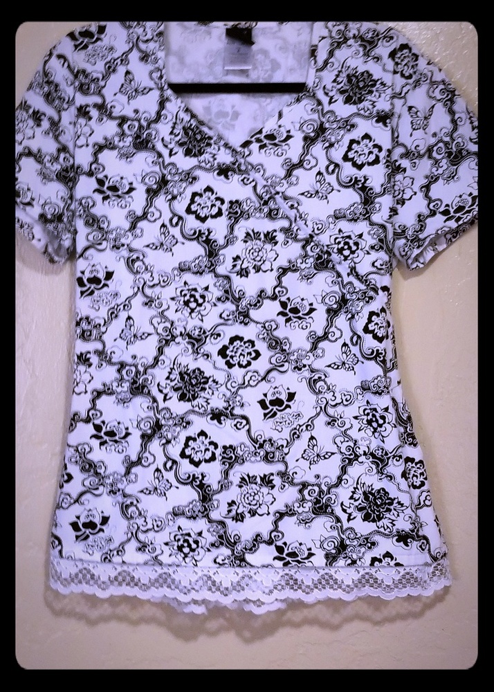 Scrub top